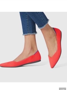 New Rothy's Pointed Knit Flats in Coral Flame Size 9 with Blue Trim